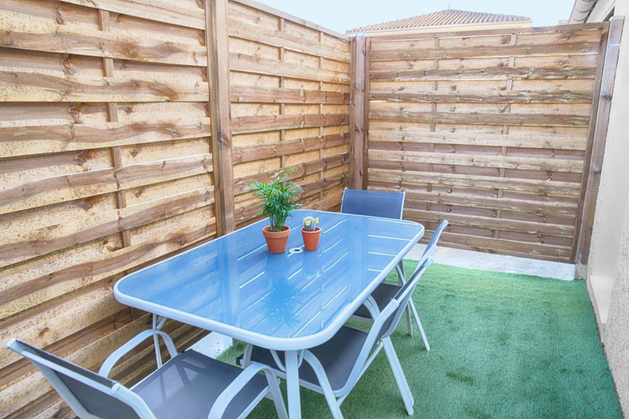 Appart T2 Avec Terrasse, Parking Et Wifi Angoulême Екстериор снимка